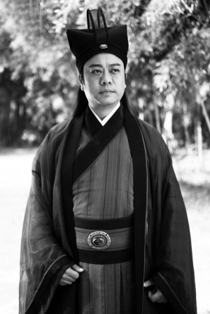 欧阳震华
